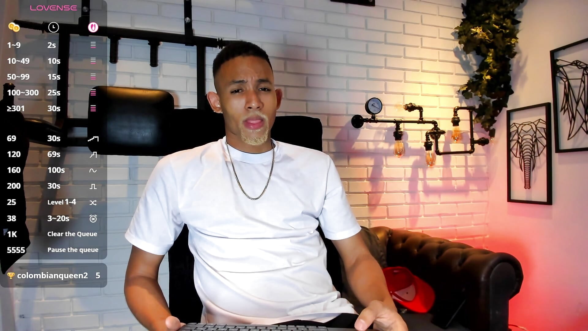 Finishing the day... - video by B_Wild cam model