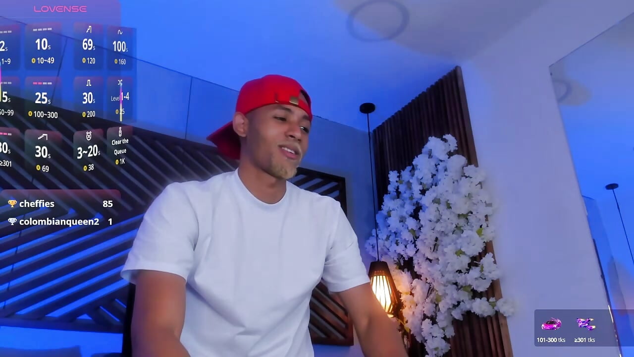 FEET TEASING, SOO SEXY - video by B_Wild cam model