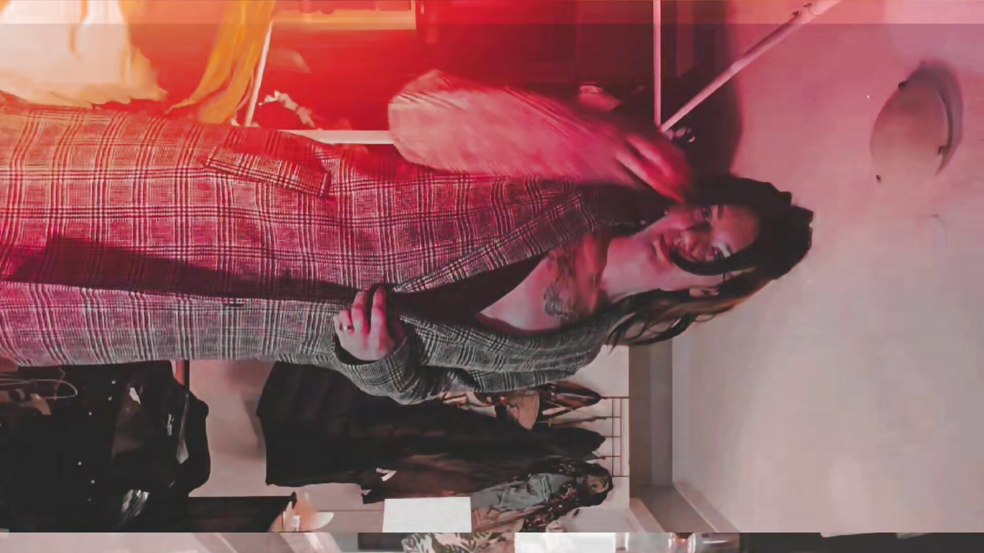 1000015172.mp4 - vídeo de YourFavCanadianMILF modelo de câmara