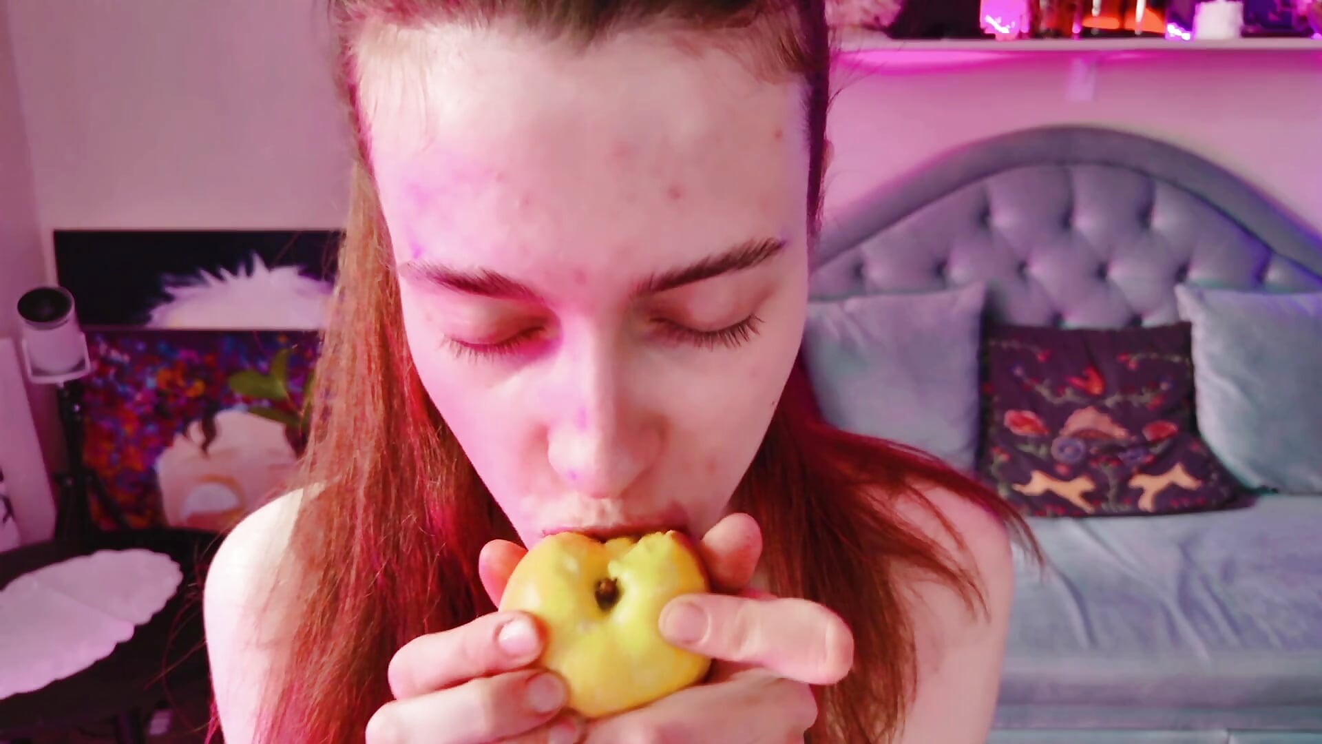JUICY FUCK HER MOUTH – video af Yoka_paradoXXX cam-model