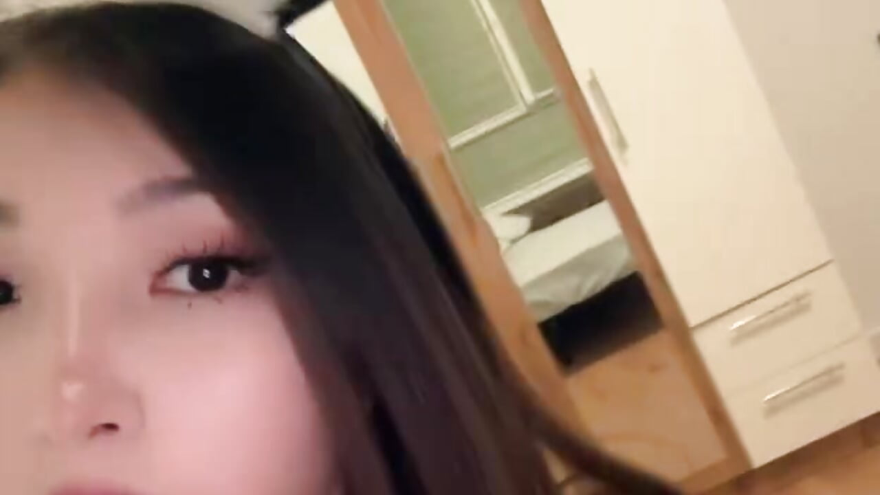 ♥♥♥ - video by nooniemoon cam model