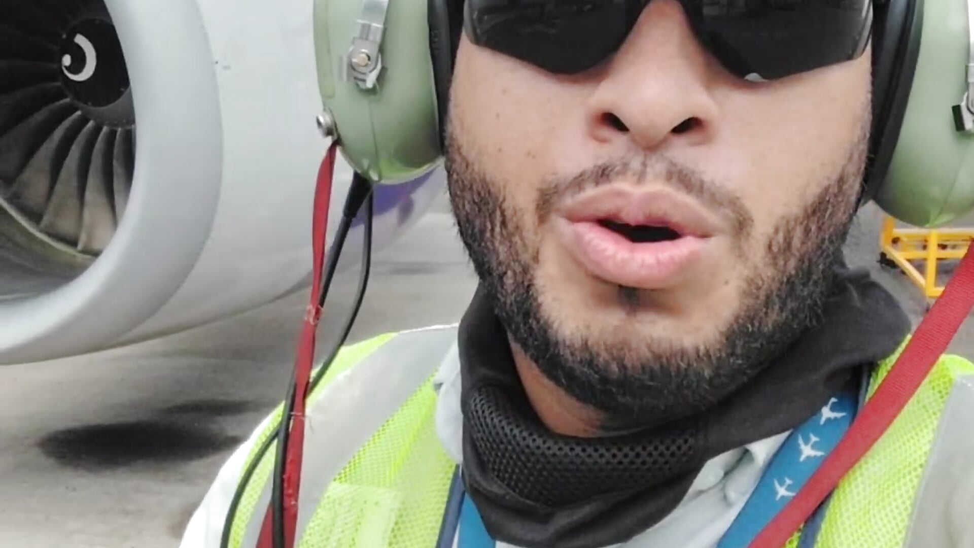 1000068670.mp4 - video by DavidSteel cam model