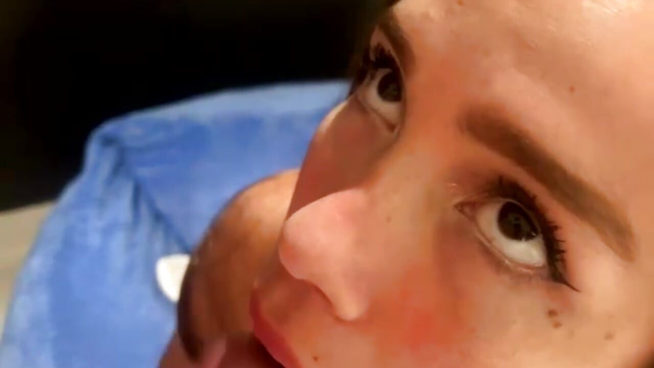 deep throat my bf - video by emmablog cam model