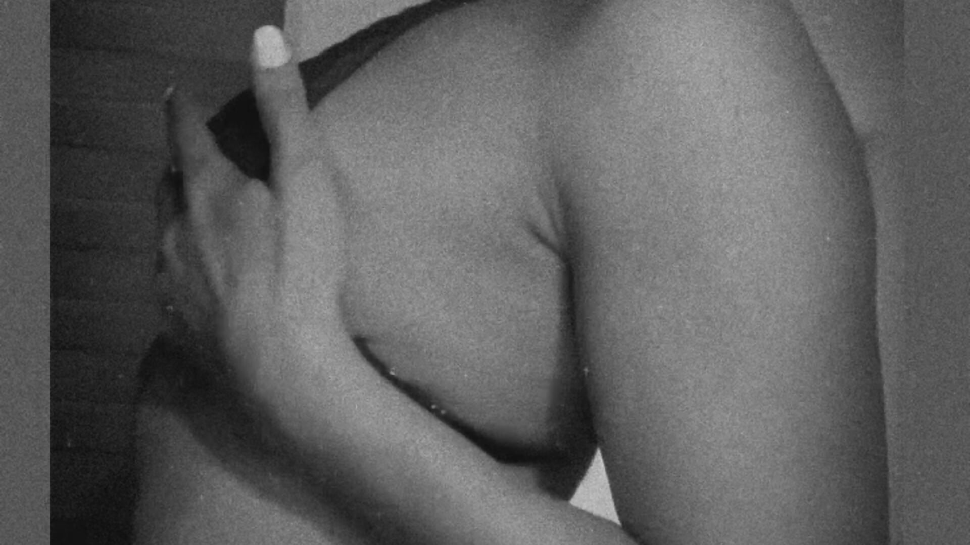 I send you a wet kiss 🫠🫠✨✨ - video od modelky/modela HeyAmara