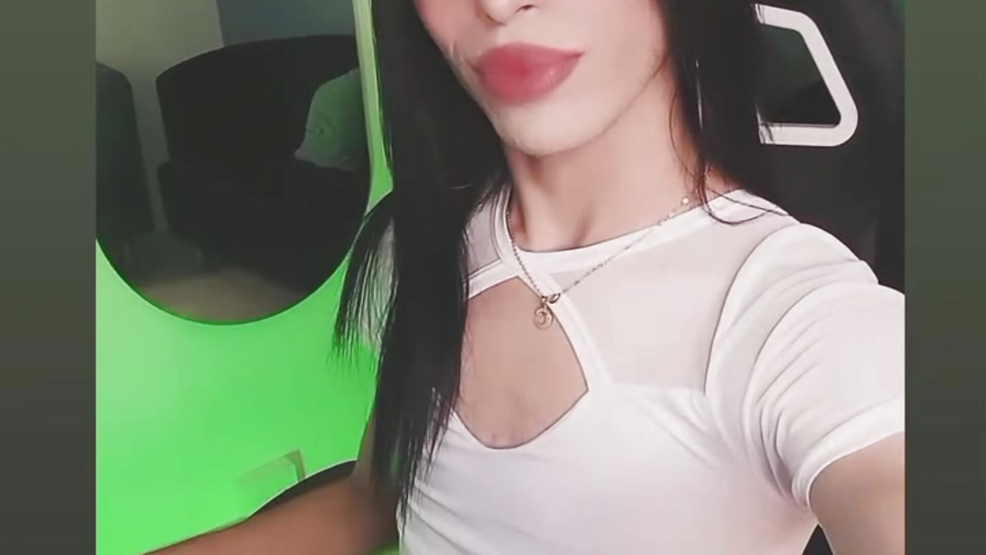 Its me - video by Sofia_summers cam model