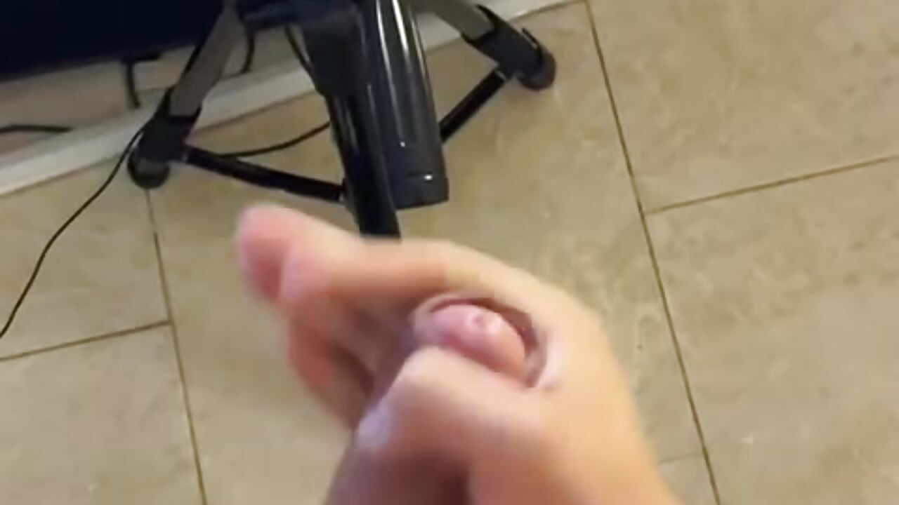 For you 😈 - video av xKevyn cam model