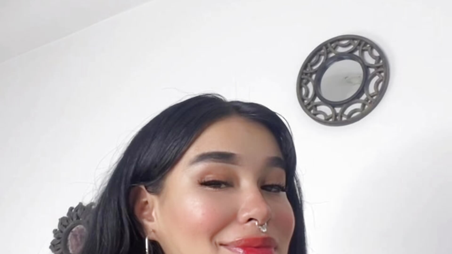 91db8ba9aa9944eb8b00100c10df33e0 - video by Vahiolet_Smith__ cam model