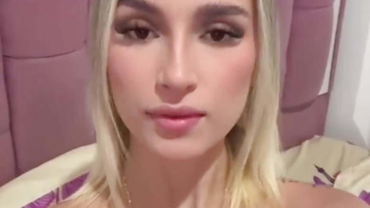 Soy abby - video di AbbyJenner modella di cam