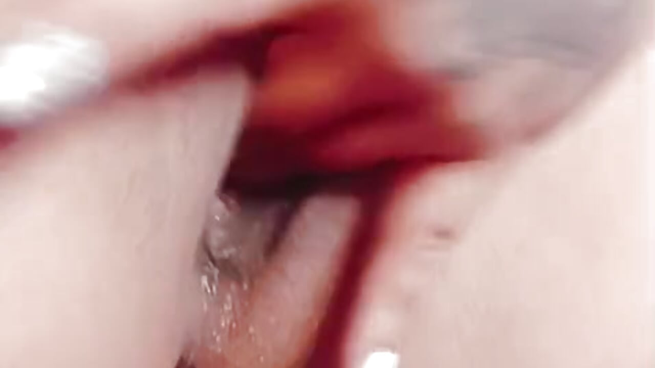 One finger deep for you! - video của người mẫu cam Black_roseee