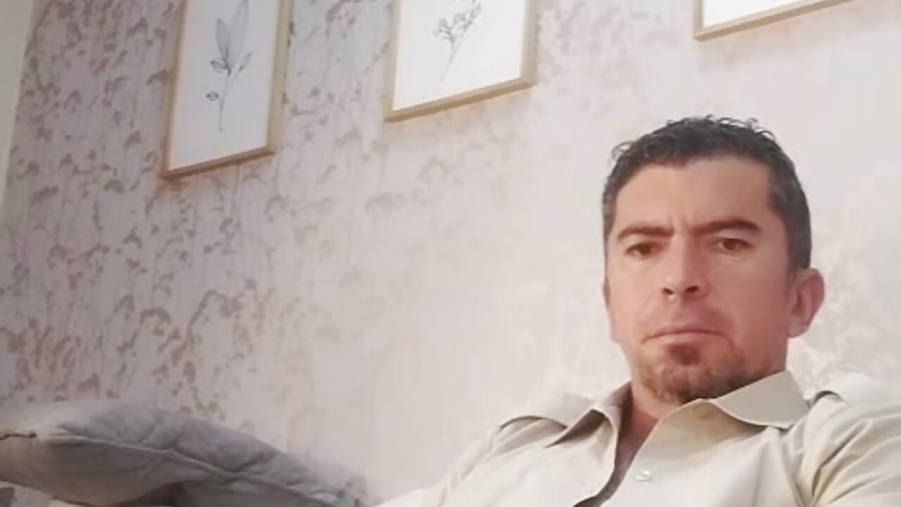 I feel that you are going to get me masturbate — filmik JuanKarloz_, modela(-lki) na kamerkach