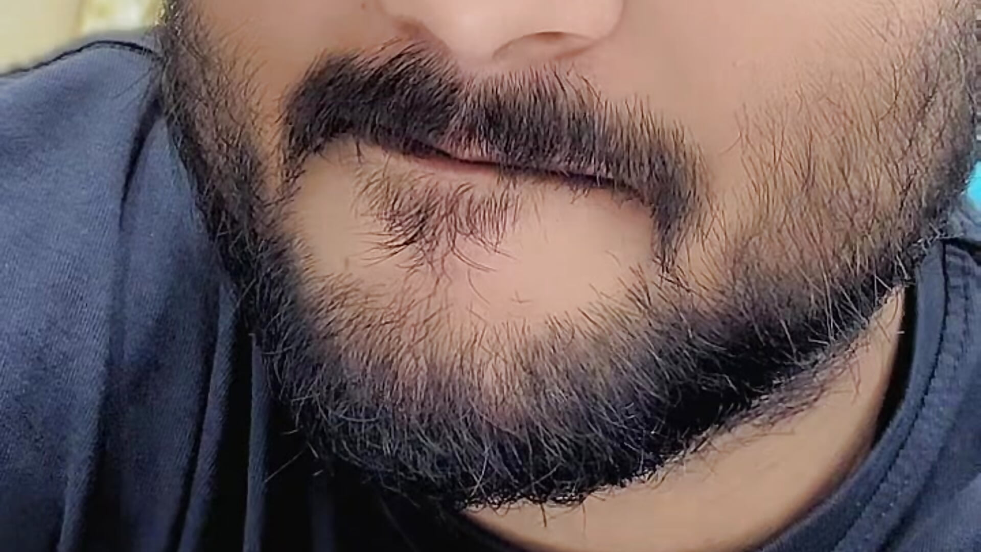 cffdcc6c3e9642f8948e2e3a96028884 - video av Suvochandradev cam-modell