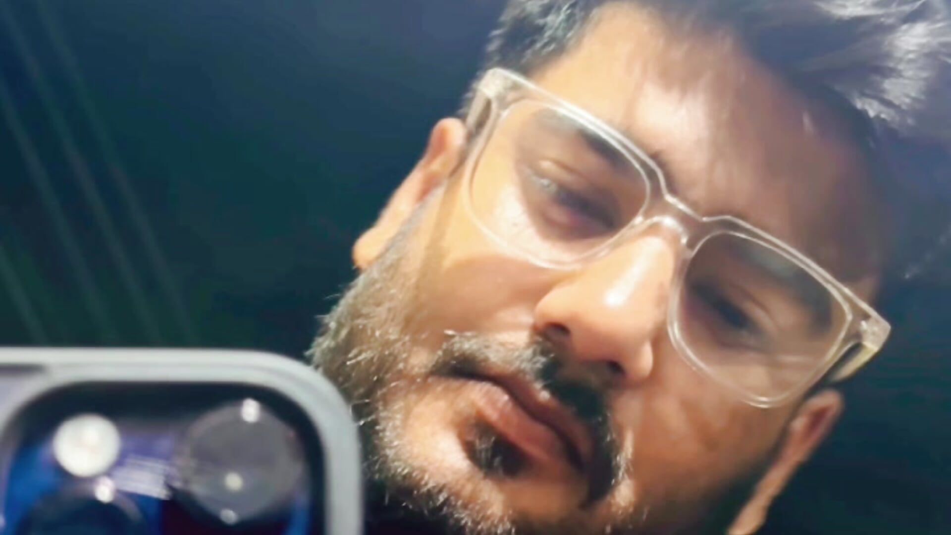 6fdc6806b1924bd58e4a2795a4a5d107 - video av Suvochandradev cam-modell