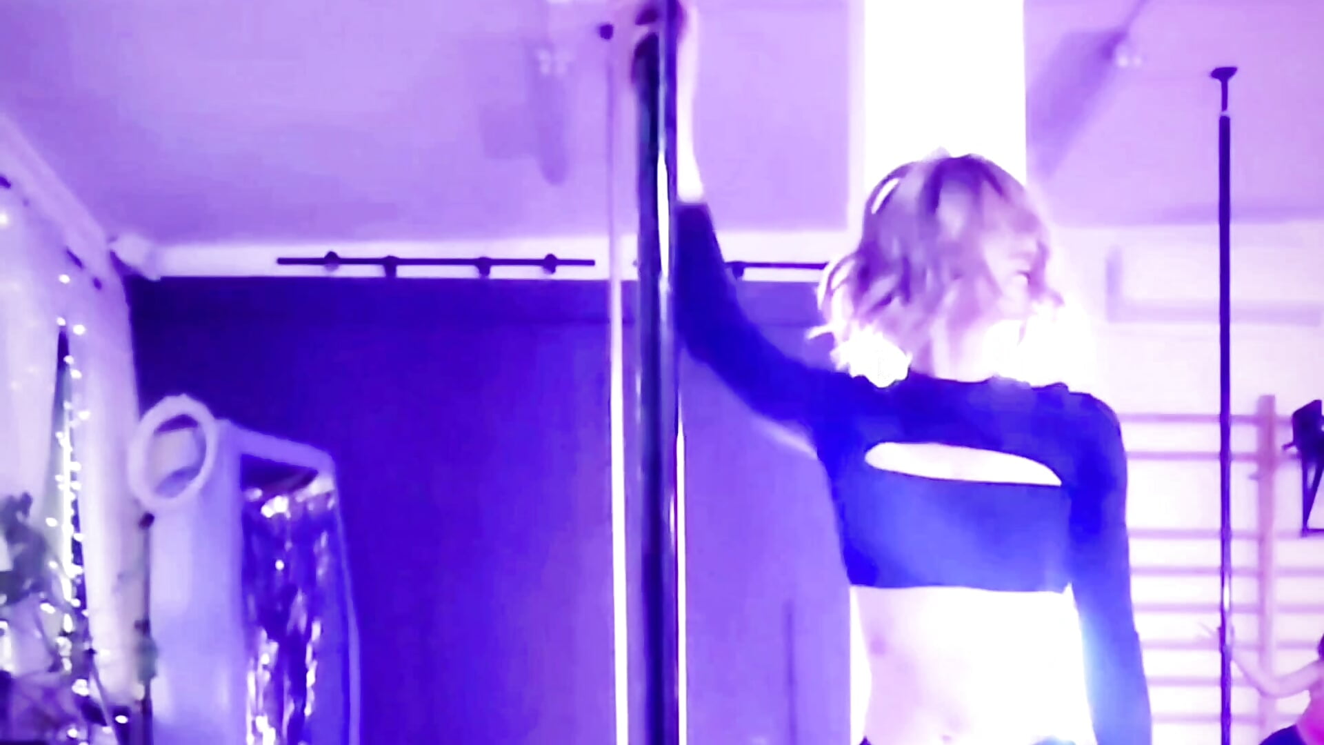 Sexy dance - video by ModMag cam model