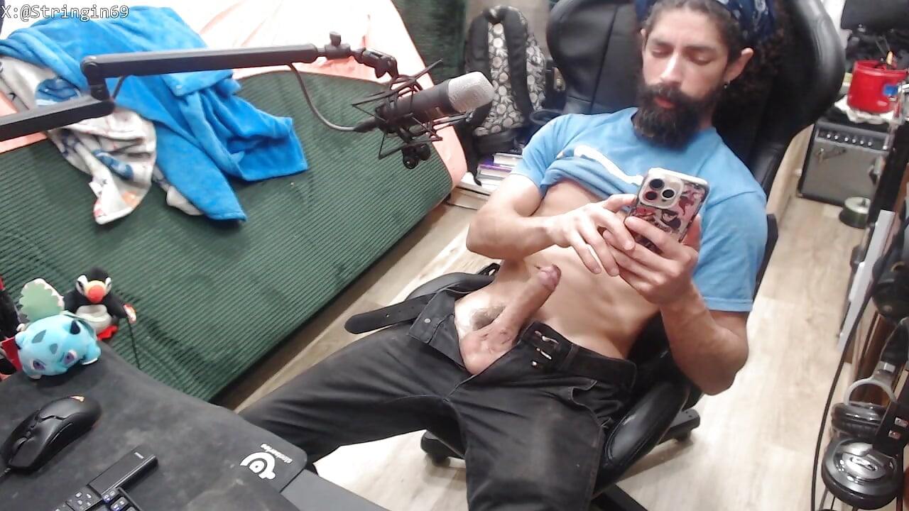 Stroking Dick, Teasing & Moaning for you [28 Jun 03:12] Public Show - 29 Jun - video av Stringin69 cam model