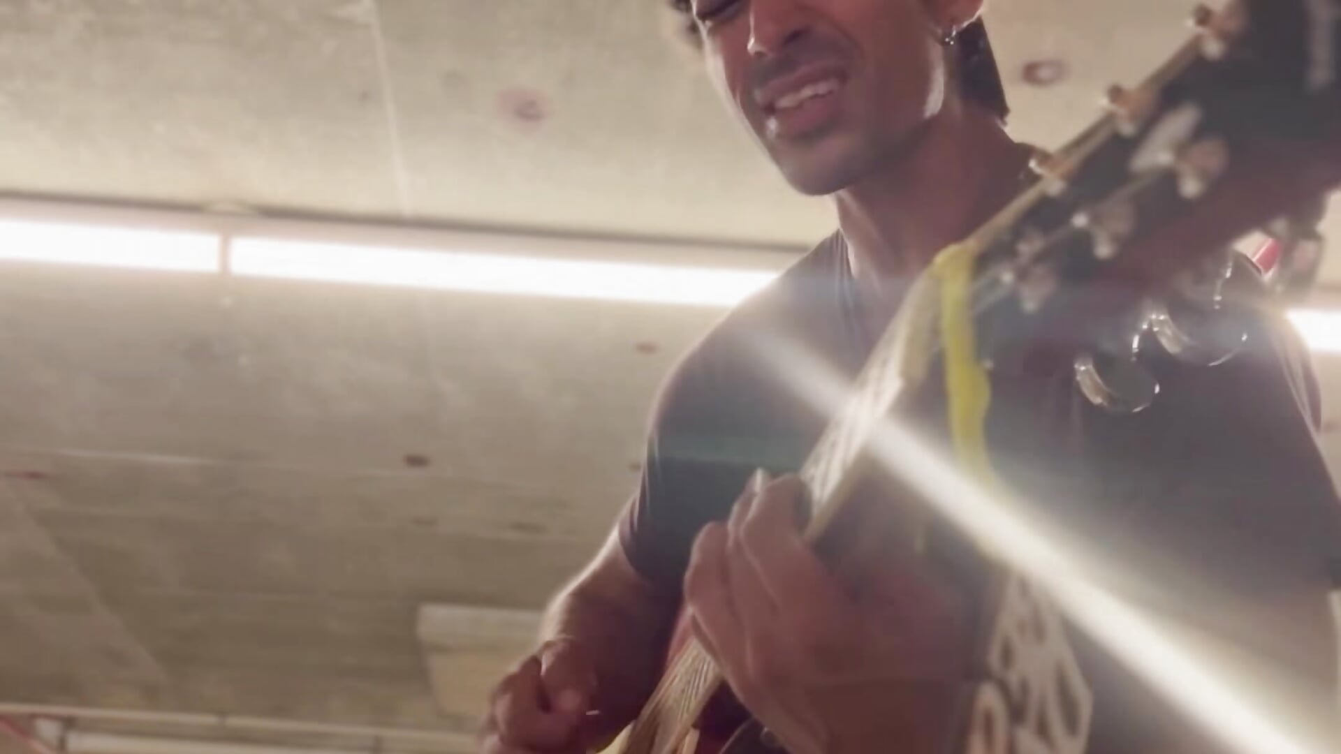 “Tell Me The Truth” EDM Acoustic Cover - video by Stringin69 cam model