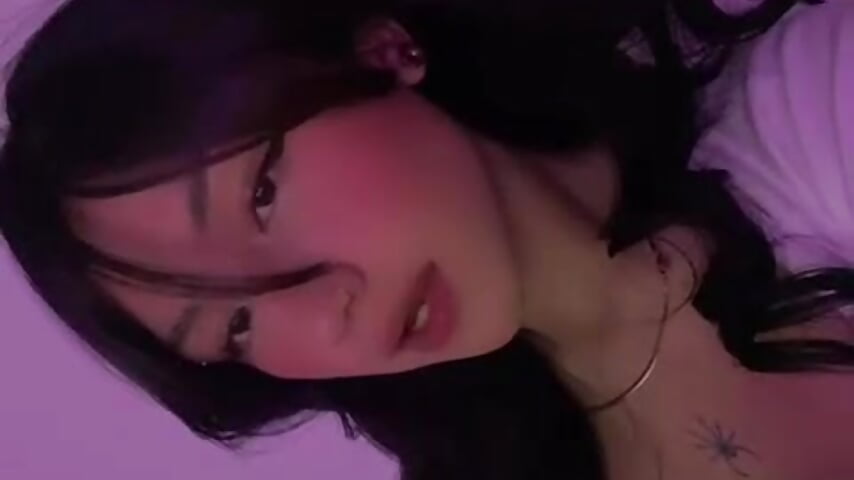 My beautiful face, happy with my music kisses and hugs♥♥ - video by april_bennett cam model