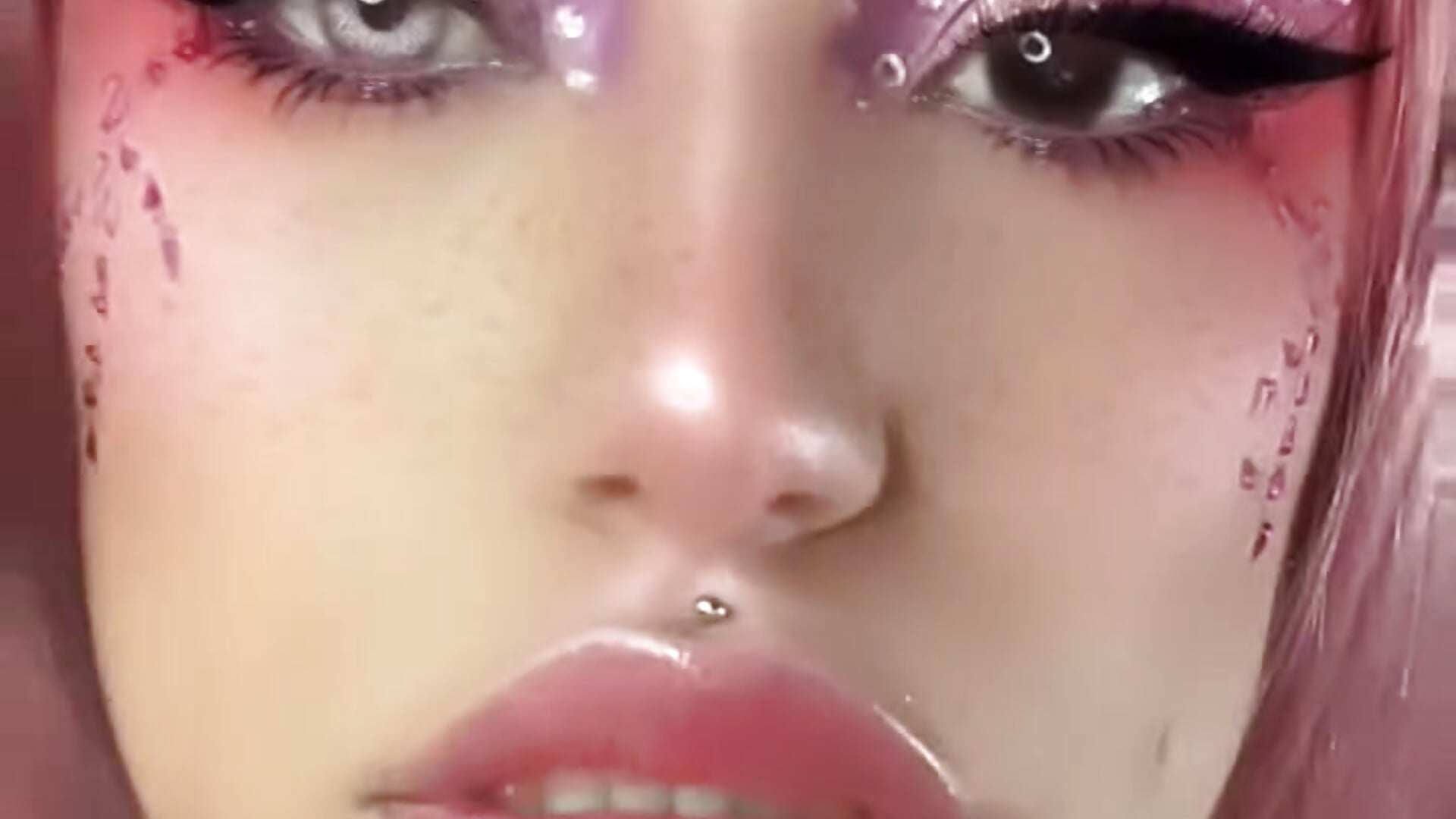 EVE♥ - відео від вебкаммоделі eva_mendexx