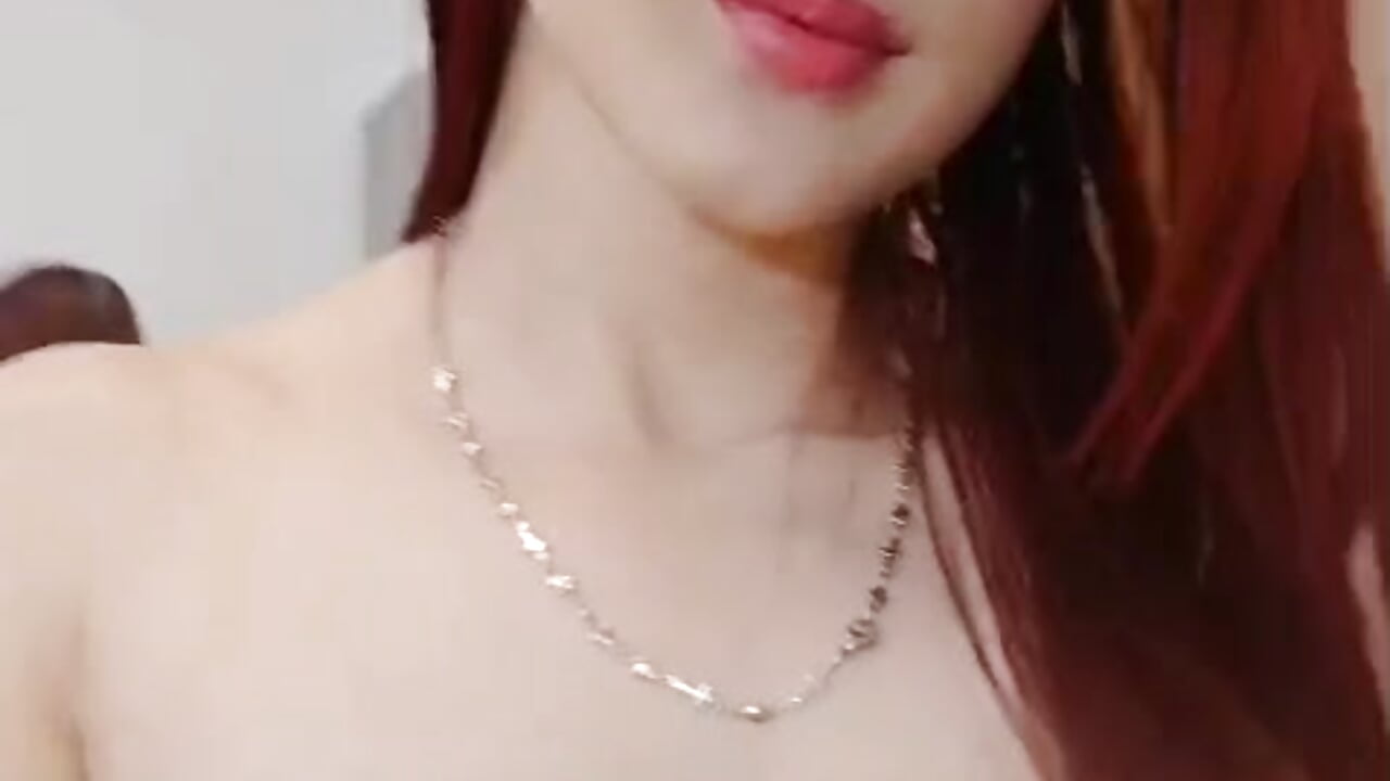 HELLO DARLING - video by Caroline_daring cam model