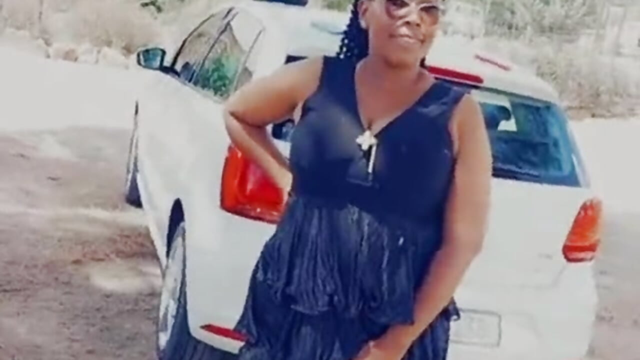 v09044g40000cq2ne9nog65h4qhrf070 - video by Remotlotlo21 cam model