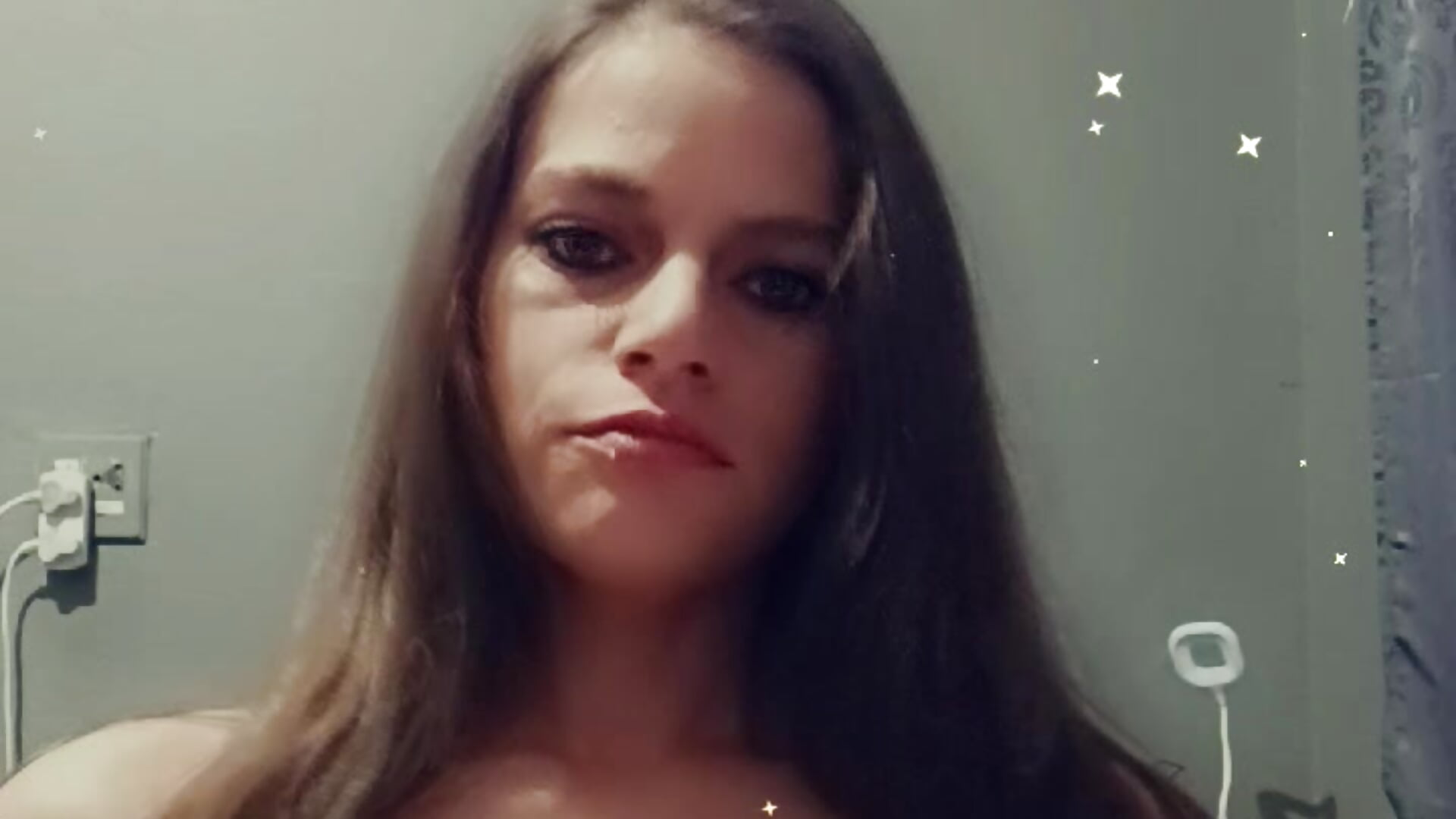 Boobplaying - video by Skymadison cam model