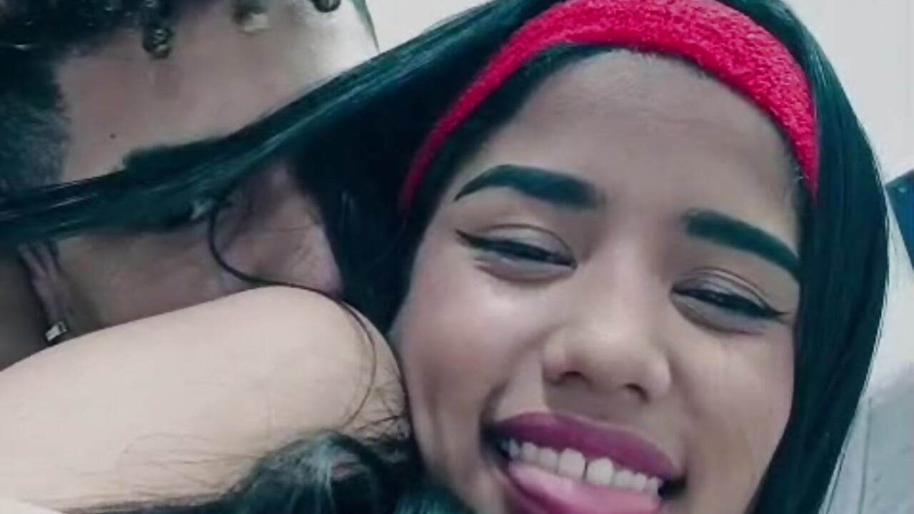 dab334c1-03b2-4c3d-90ee-fb5745f83311 - Vídeo de Little_Dhana, modelo de vídeos