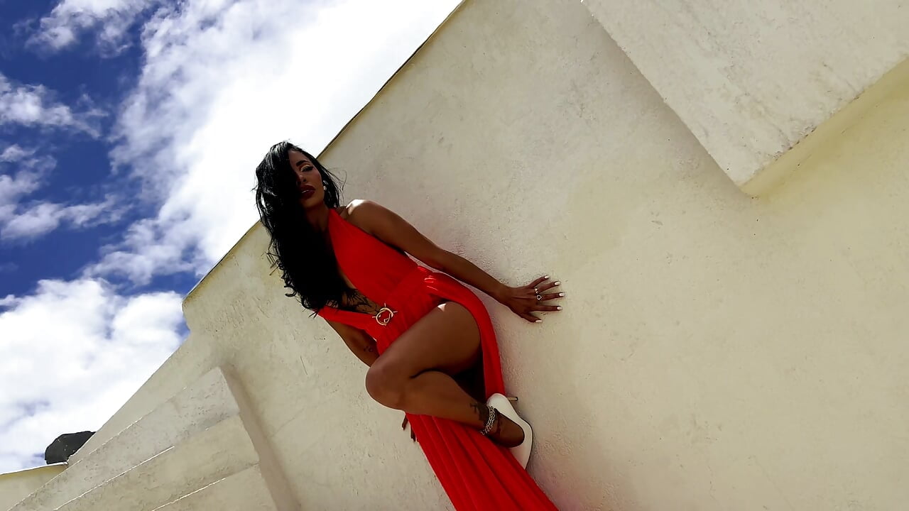Meee🌻 - video by veronikali cam model
