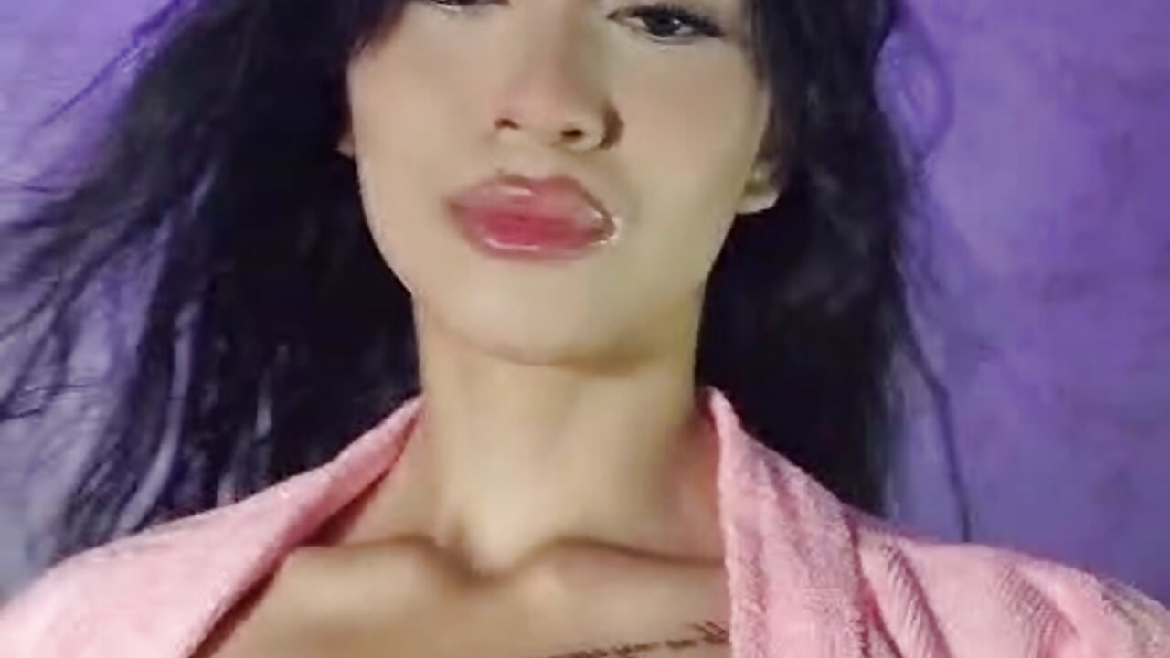Tell me what provokes you and maybe I will make your most daring wishes come true 🔥 - video by Cameron_Hearts cam model