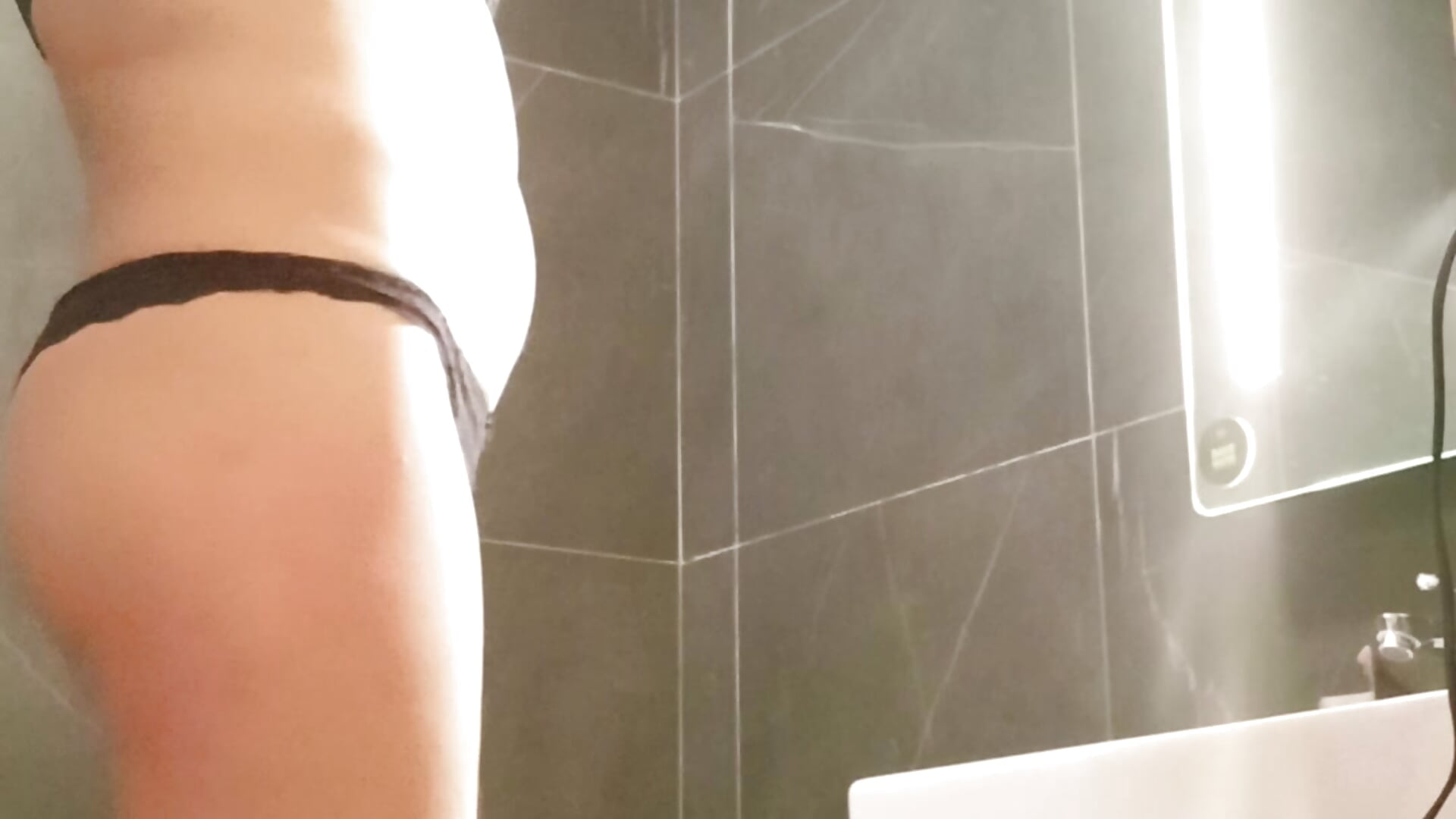 Routine prima di cena con tristezza!! Parte prima - video av Astrid3 cam model