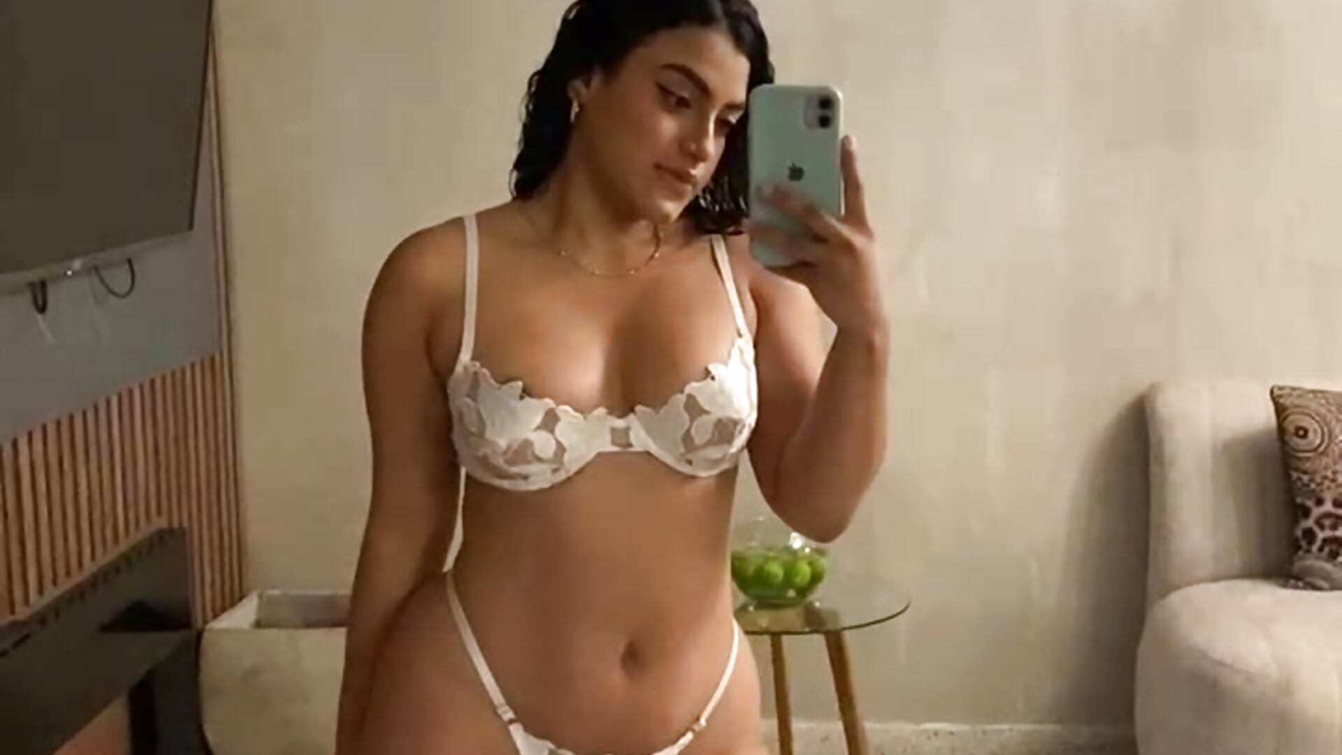 Enjoy my white lingerie - video by Salomeferreira_ cam model