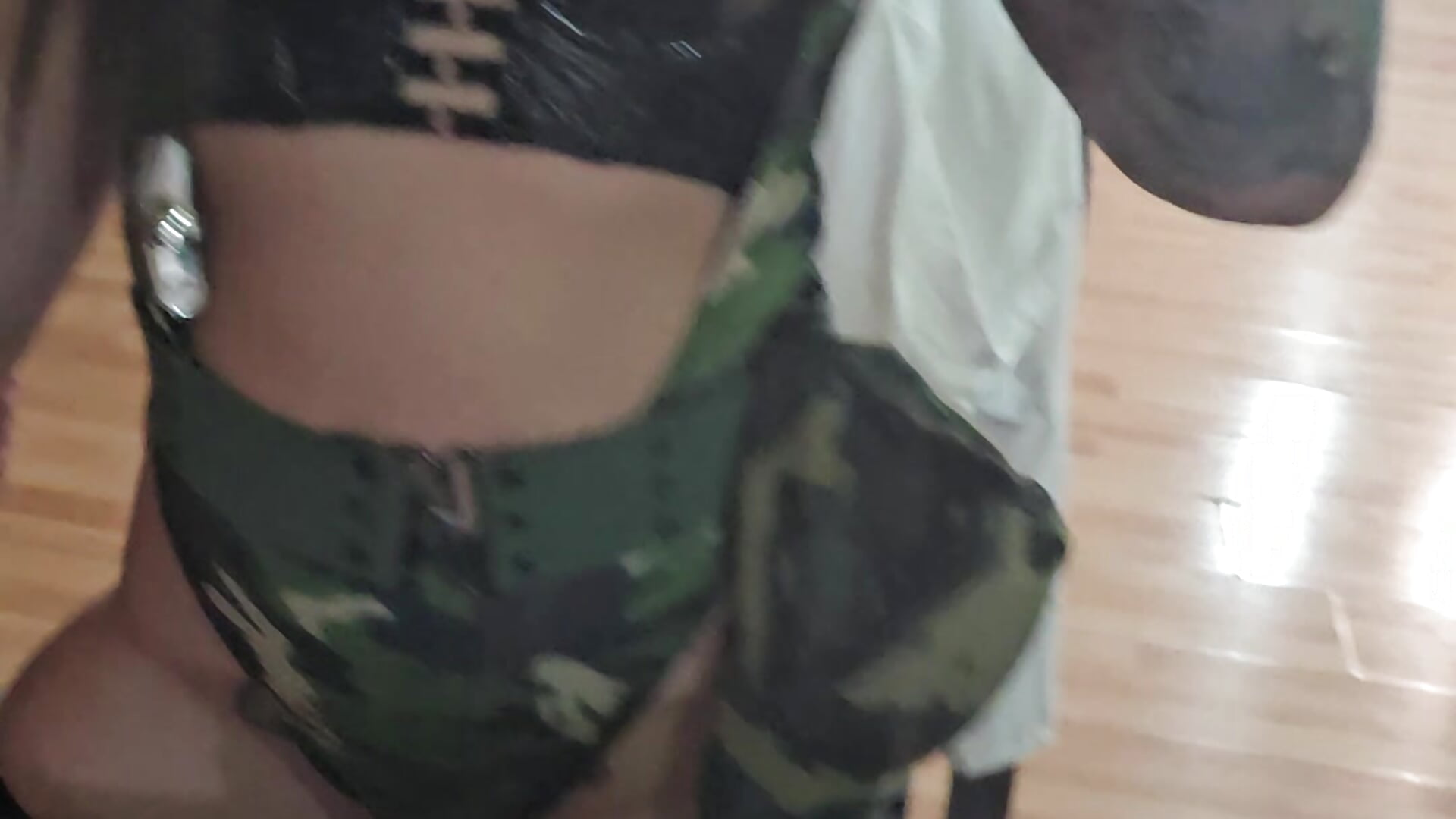 Army girl!!!! - video av devilALLin cam model