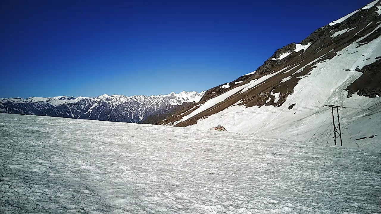 Snow Mountain View - video by X_storyteller_X cam model