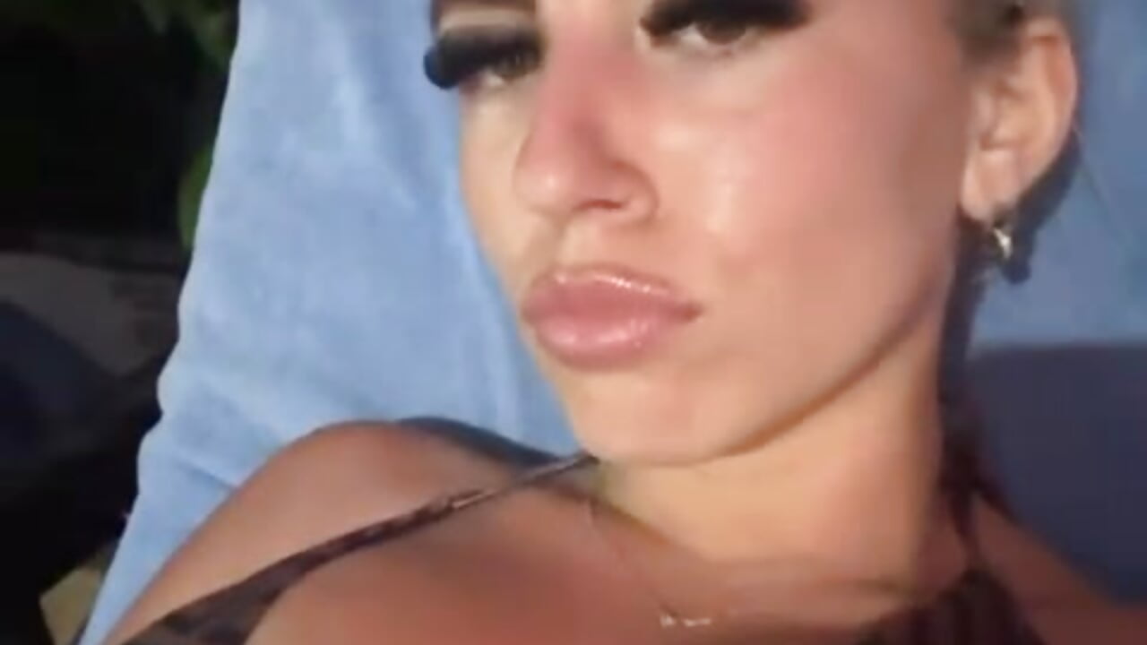 Cheeky me xx– BlondeBetty kameramodell videója