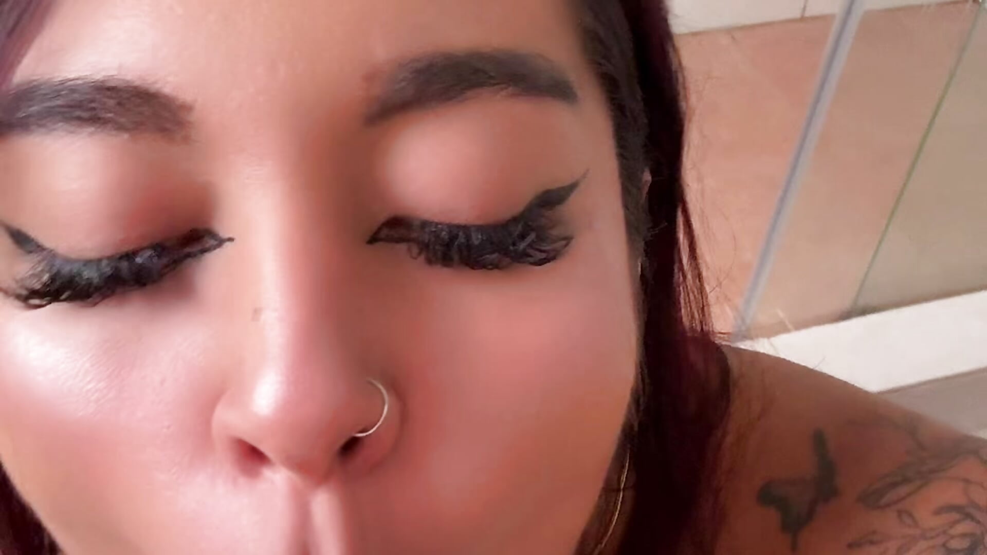 Morning blowjob! - video oleh EmilyBorch kamera model