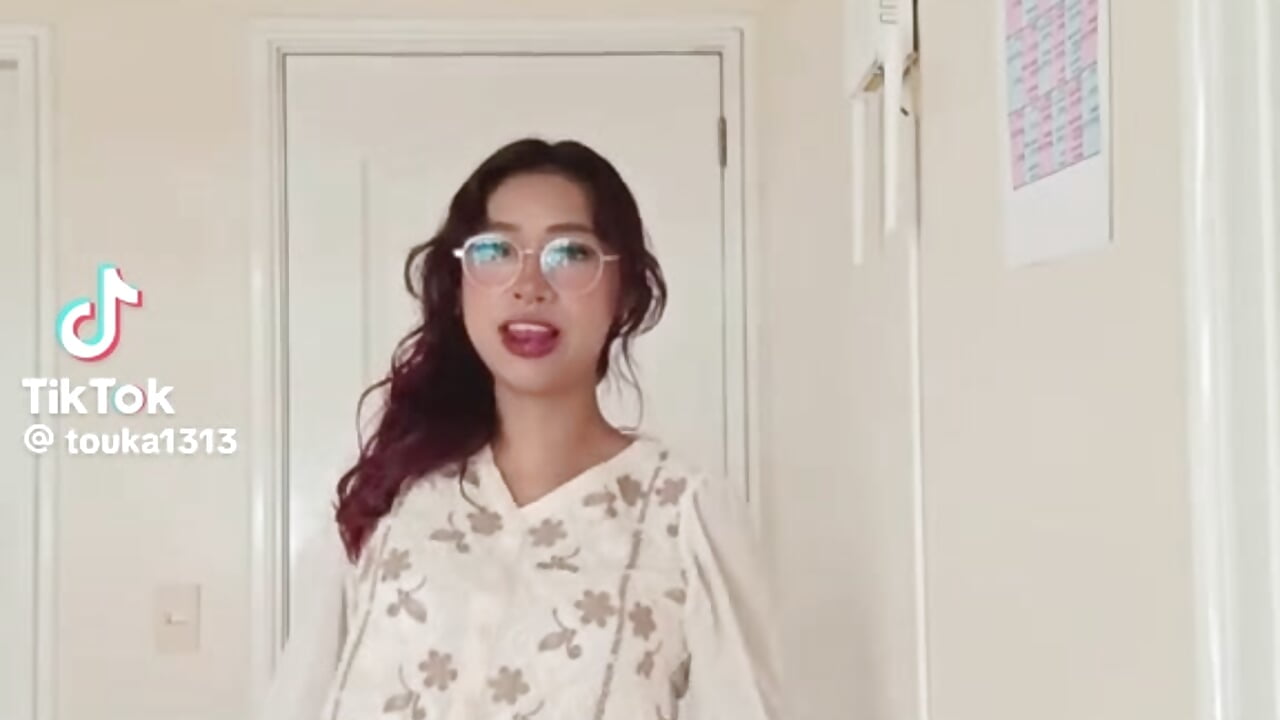 Síganme en tik tok como Touka1313 - video by Fannylinda cam model