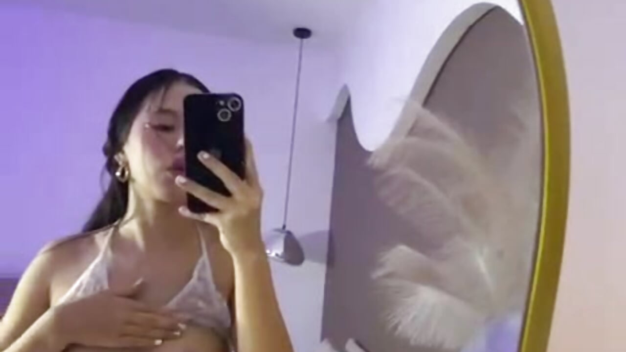 Can I provoke you to want to fuck me? - video by Ambar_mml cam model