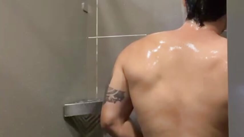 Warning: may cause double takes 😈🍑 - video by big-tyler cam model