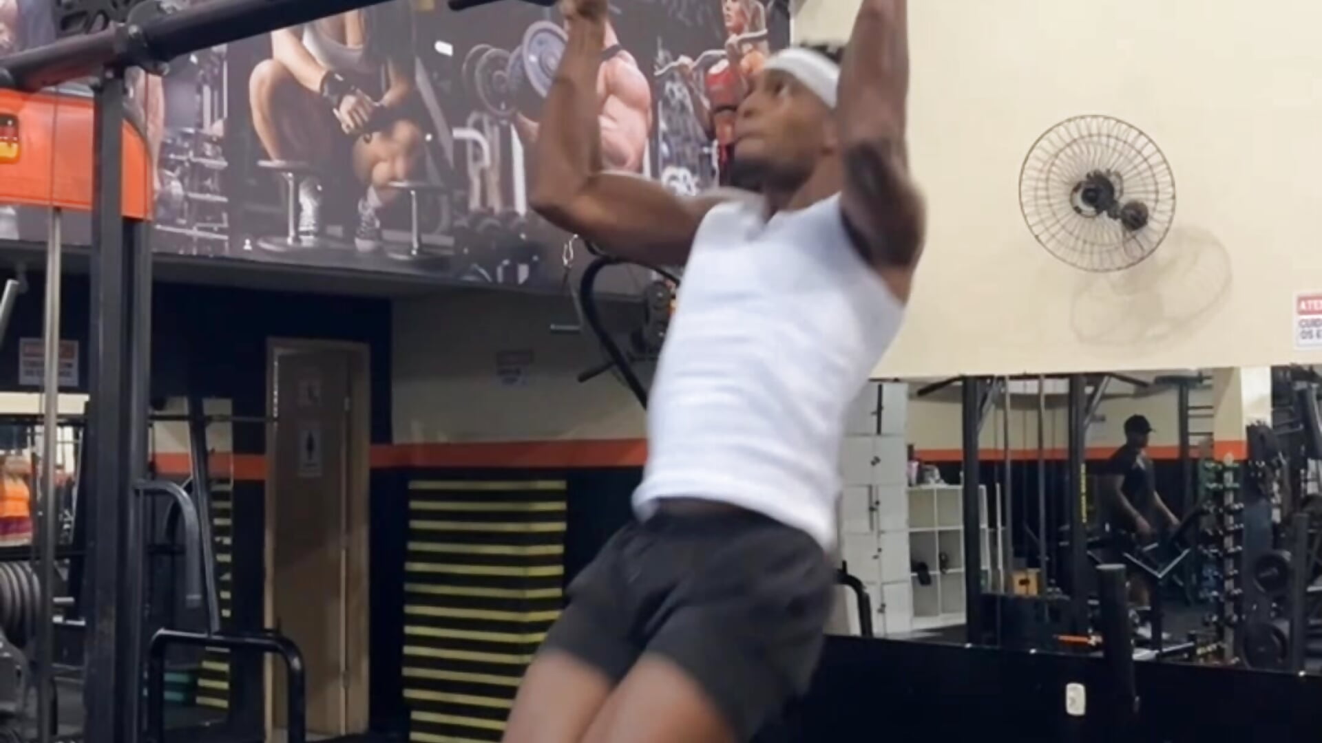 work out - vídeo de SoHighAngel modelo de câmara