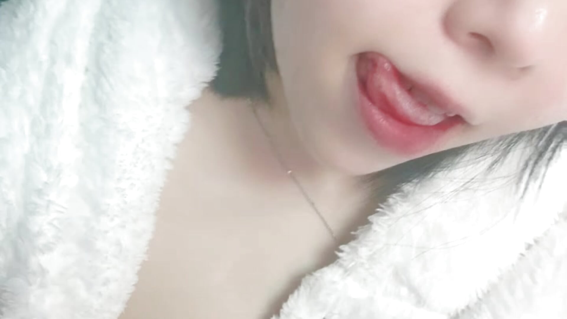 小巧可愛的粉嫩奶頭是你喜歡的嗎？ - piffydream 캠 모델의 동영상