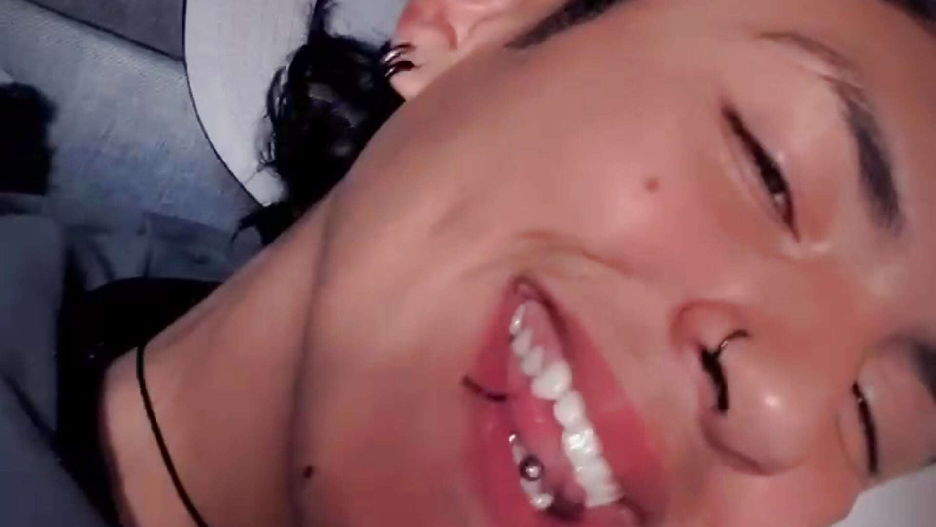 hey! - vidéo du modèle de showcams NaytonFreeman