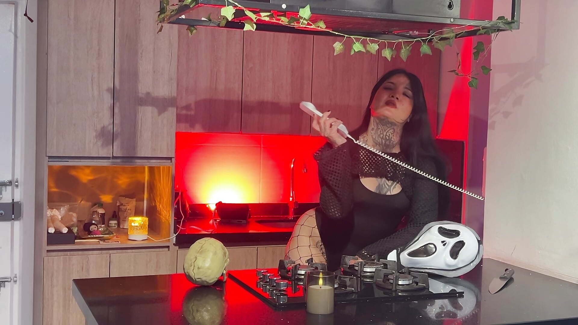 What is your favorite horror movie? - video by Unatatuada cam model