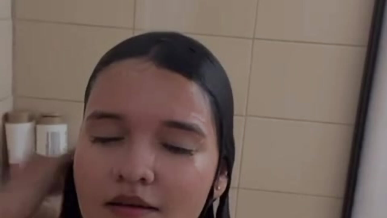 Take a shower with me honey