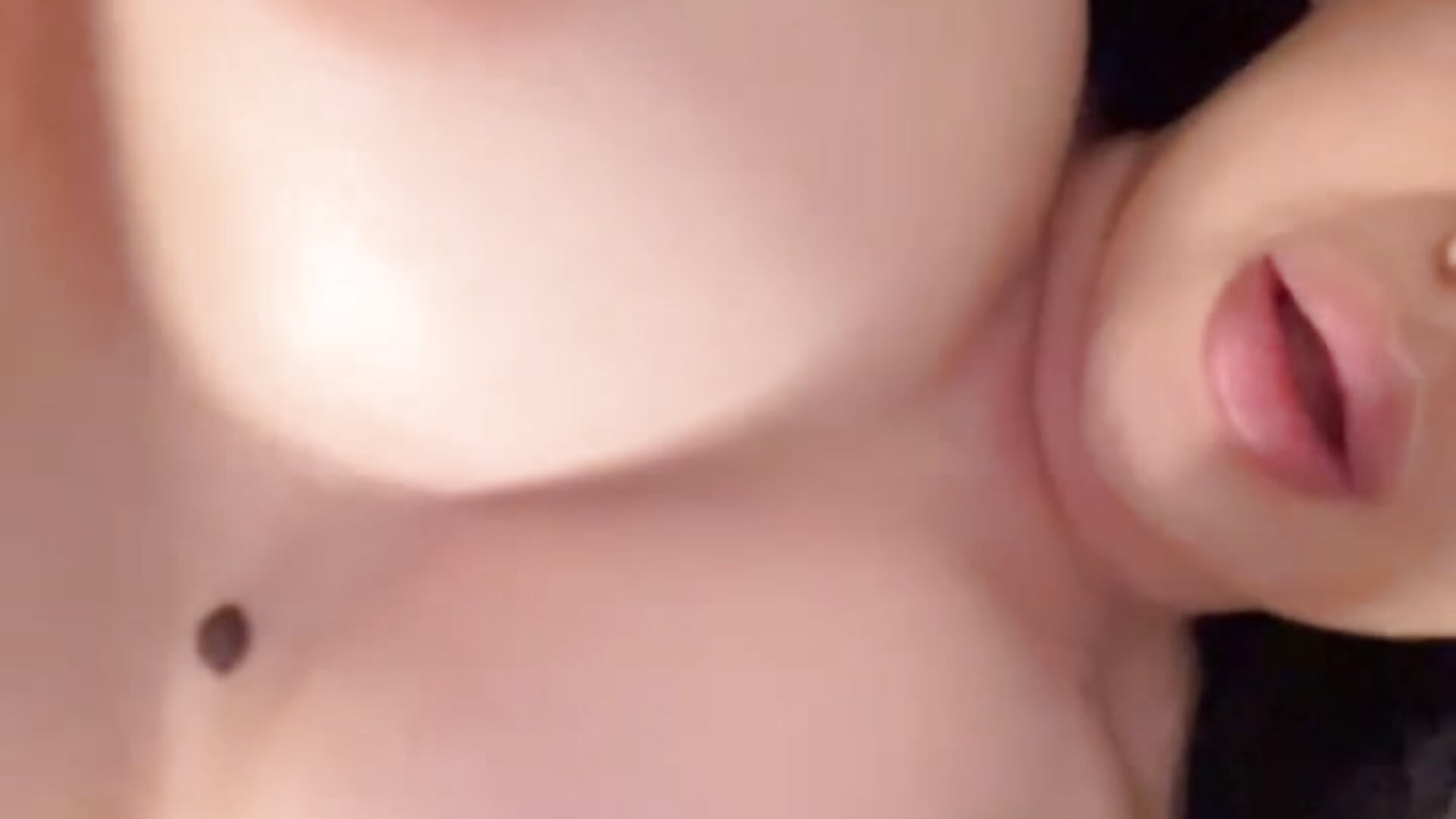 Boobs tease 🔥 - Andrestarr 캠 모델의 동영상