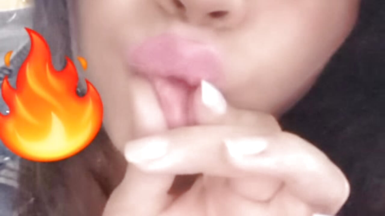 Video de WhatsApp 2025-05-08 a las 00,44,05_233fdbbe - video by preciosa_15 cam model