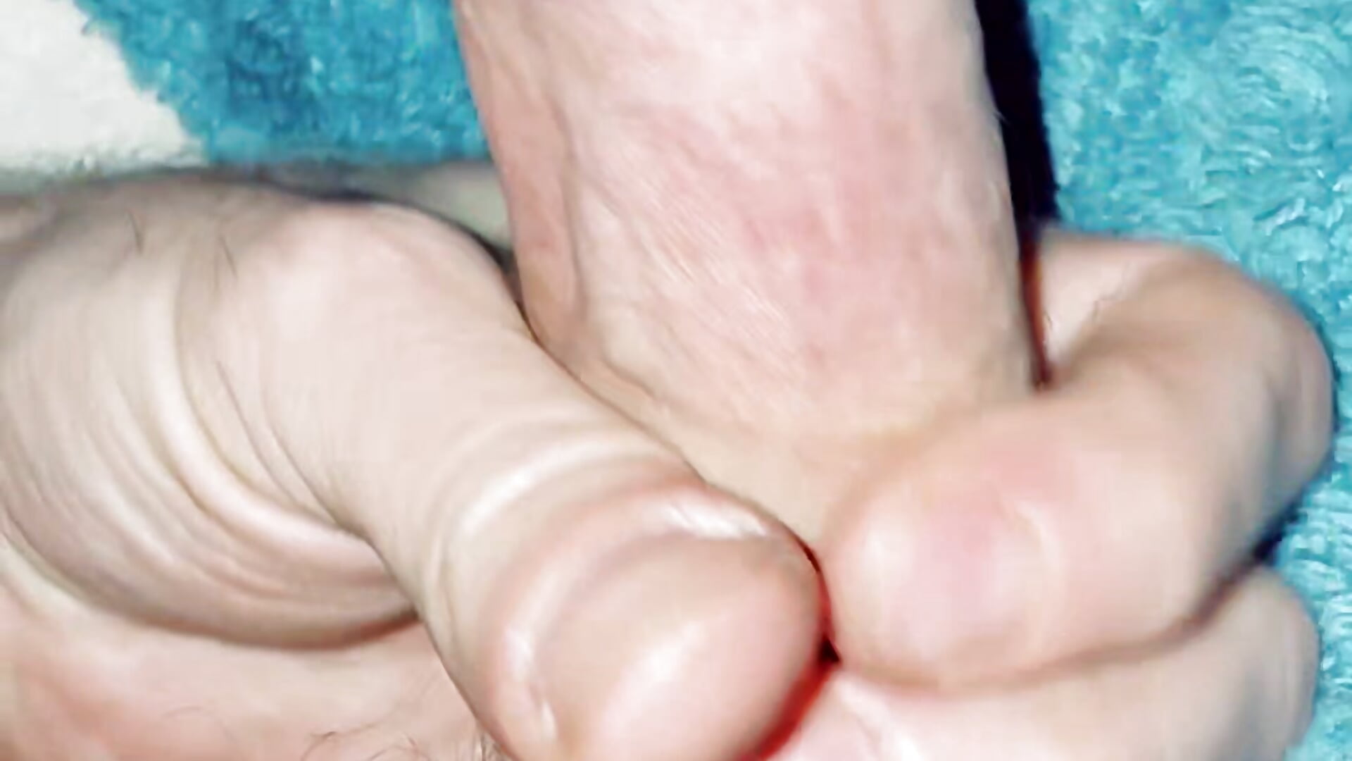 Stroking some morning wood – видео вебкам-модели Adam_Phoenix