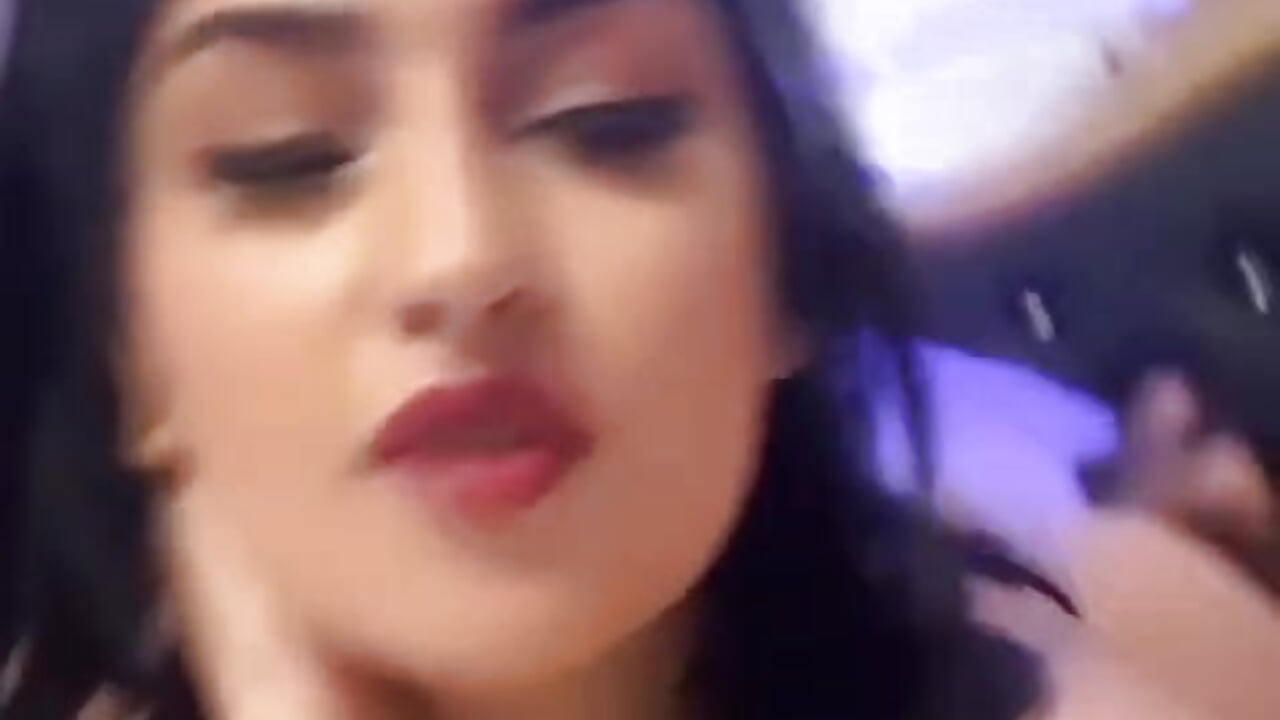 just chillin🍑 - video by Mia_spicyy cam model