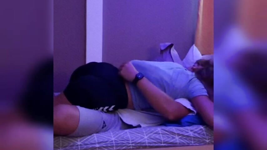 Lip_kiss_－カメラキャストのbigcutecoupleの動画