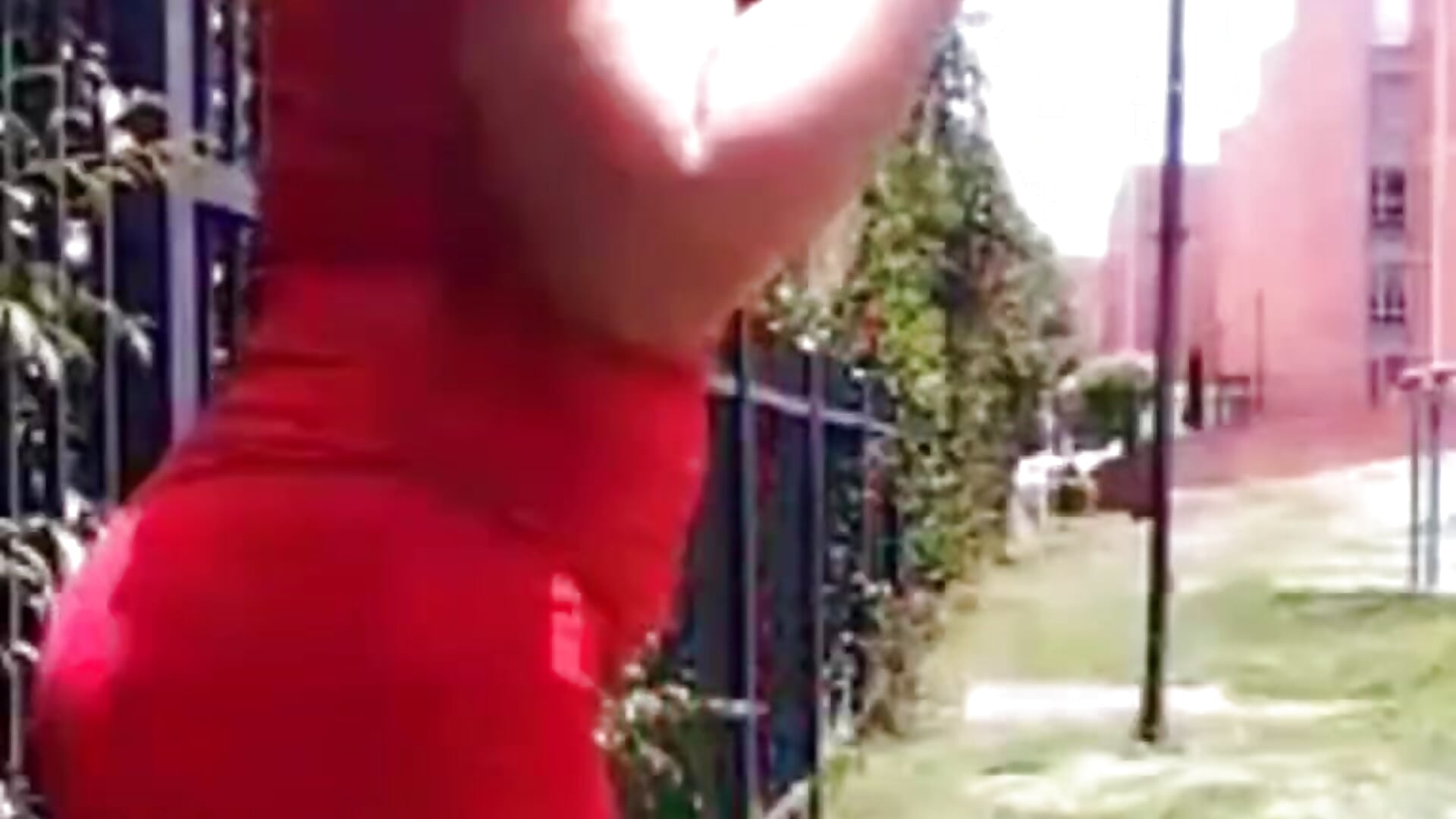 Parque－カメラキャストのLaraCalienteの動画