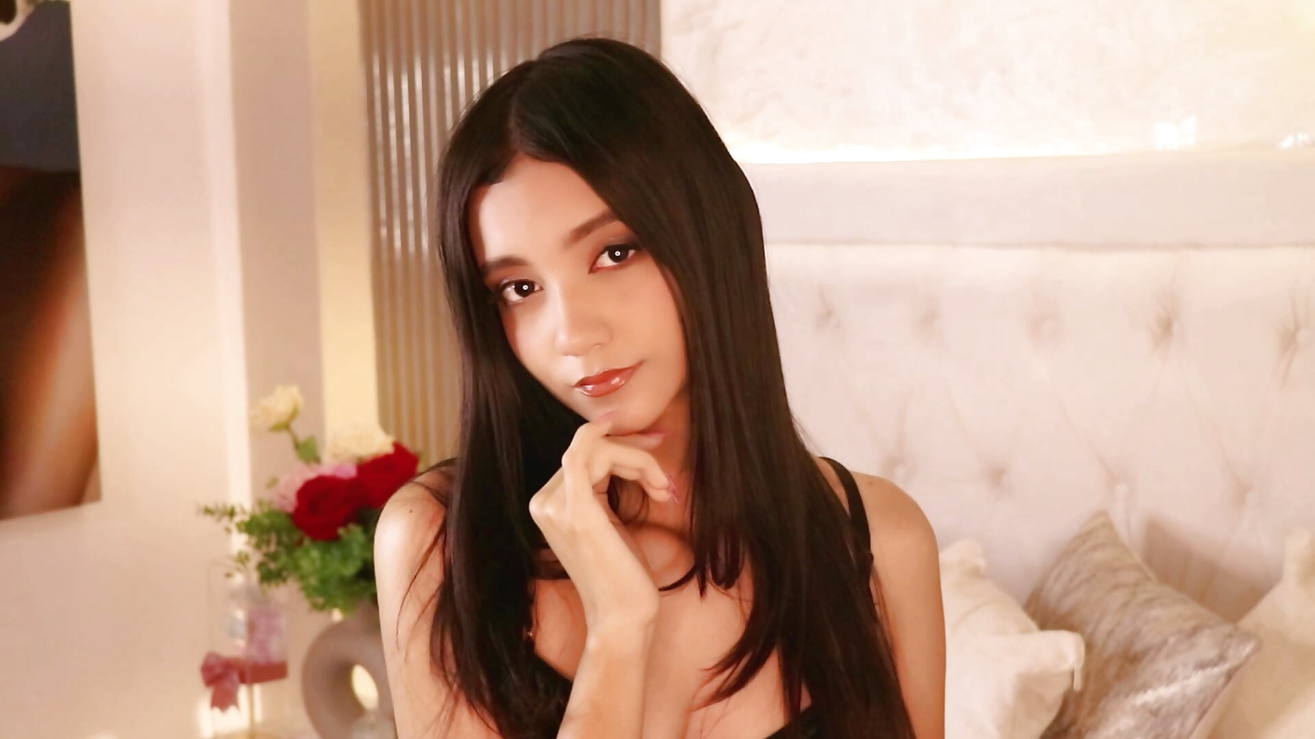 SWEET MELODY 🌸👑 - video by MelodySweetHoney cam model