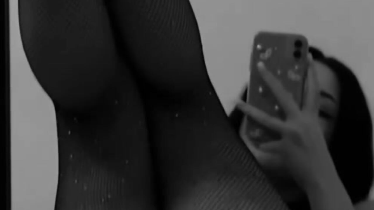 😼 - video by Jessasmith cam model