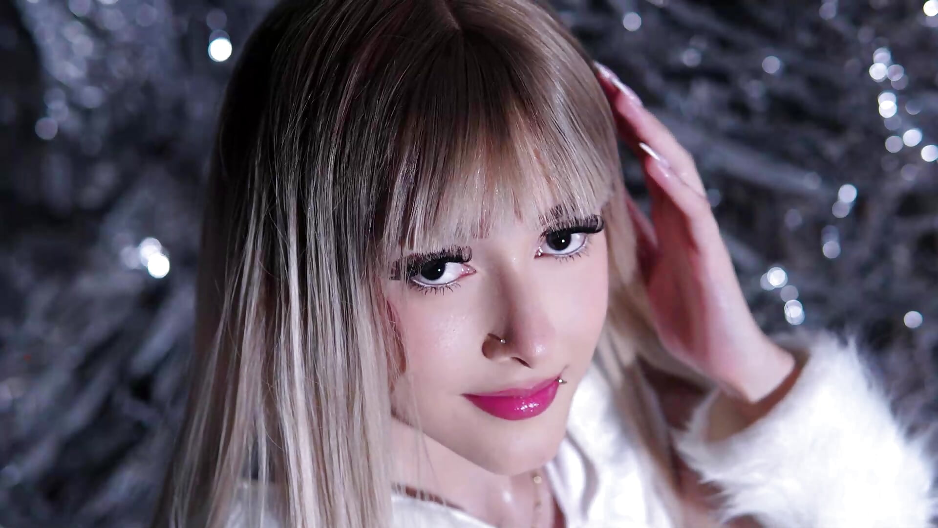 Hot of the North Pole 🌶️ - video by _GigiDoll_ cam model